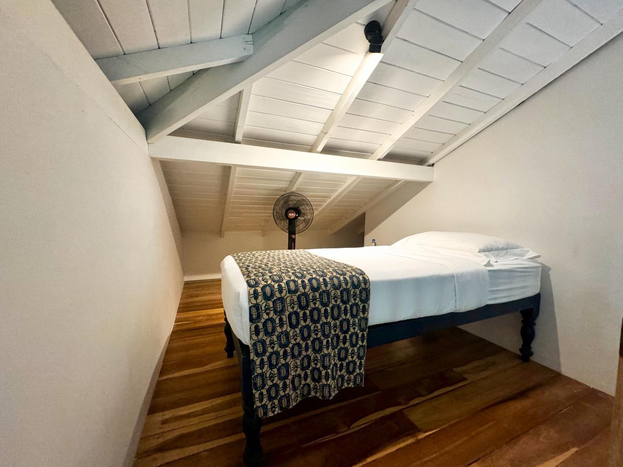 Halcyon Mawella Hotel Tangalle Room photo